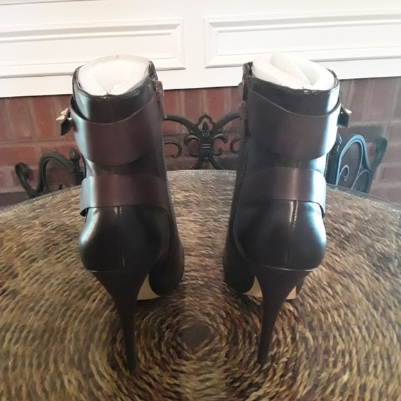 Guess Boots - Picture 3 of 4